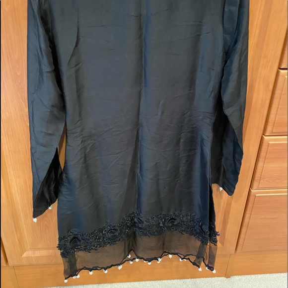 Tunic - Picture 2 of 4